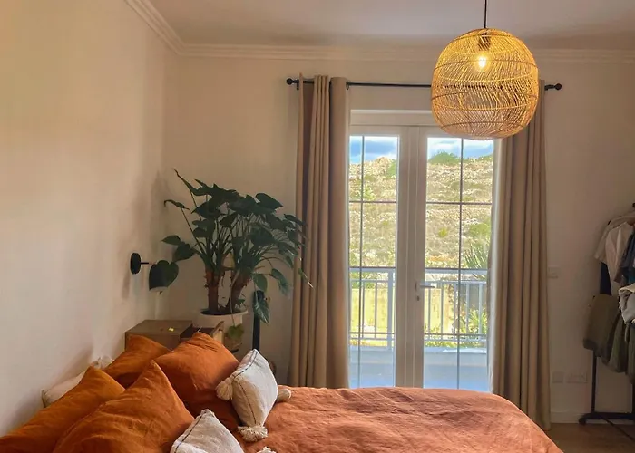 Sea View & Countryside In *