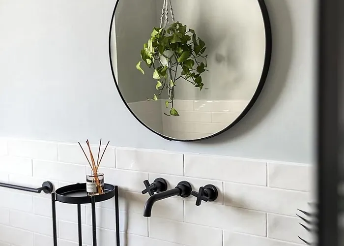 Sea View & Countryside In *