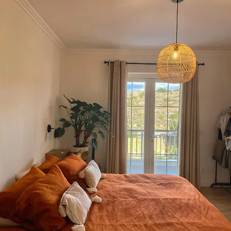 Sea View & Countryside In *