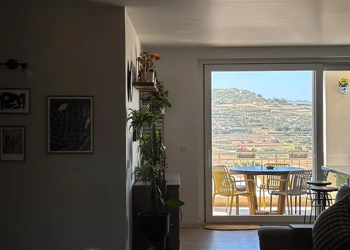 Sea View & Countryside In *