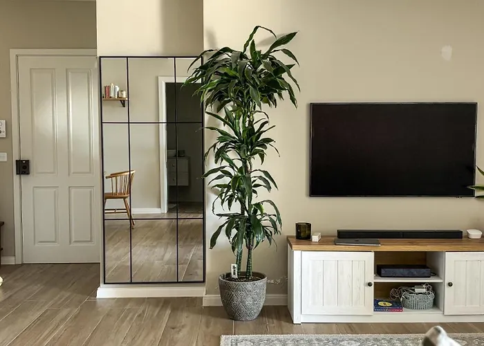 Sea View & Countryside In Apartament